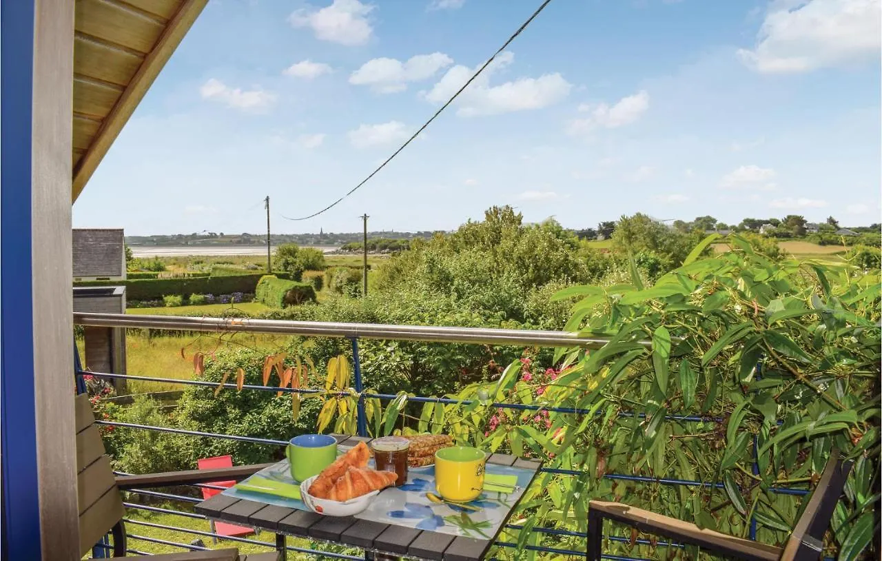 Nice Home In Plouneour-Trez With Sauna 0*,  Франция