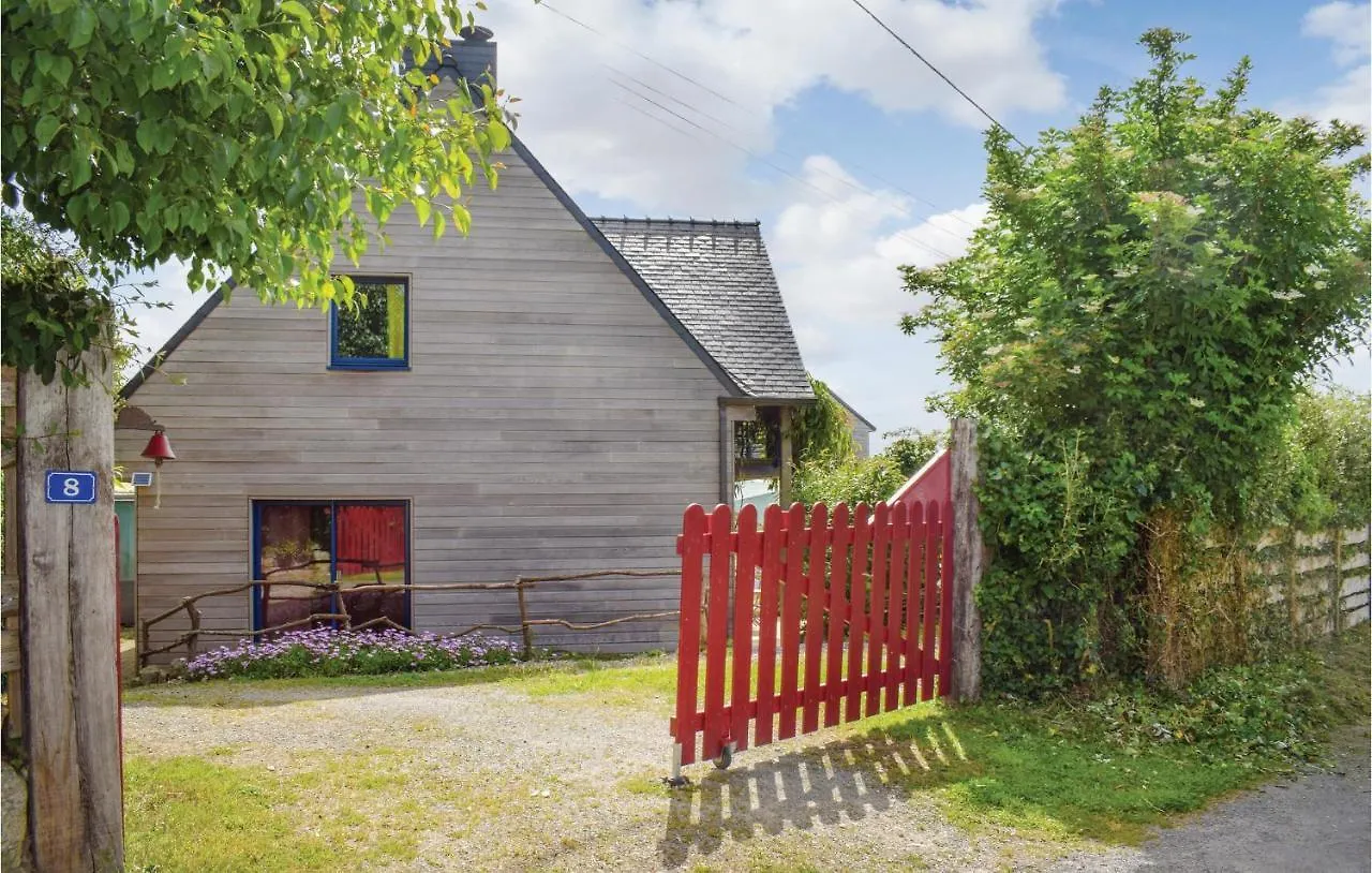 Nice Home In Plouneour-Trez With Sauna Дом отдыха